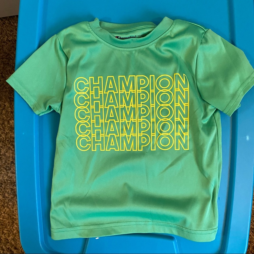 Champion T-shirt